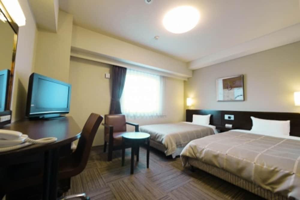 Hotel Route-Inn Higashimuroran Ekimae Экстерьер фото